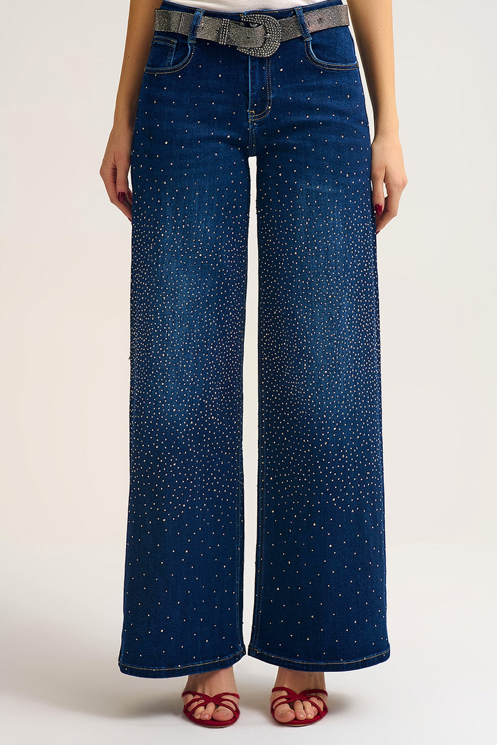 Jean en jean coupe large avec détails en strass à l'avant et à l'arrière