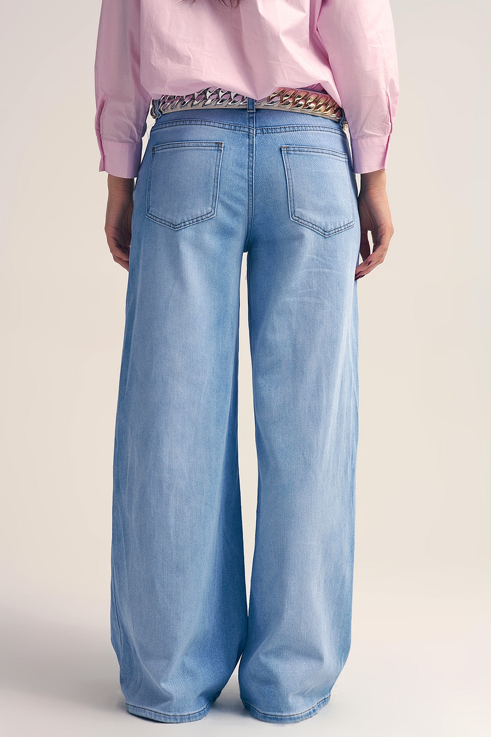 Light wash straight jeans with printed lips - Denim
