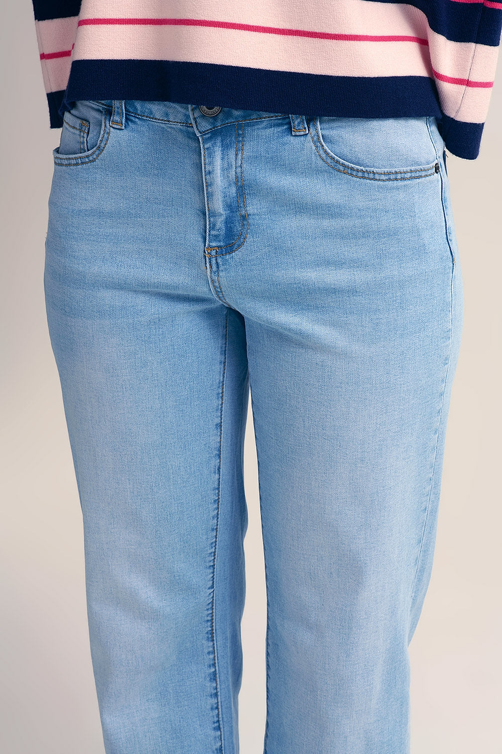 Straight-Leg Light Blue Jeans - Denim