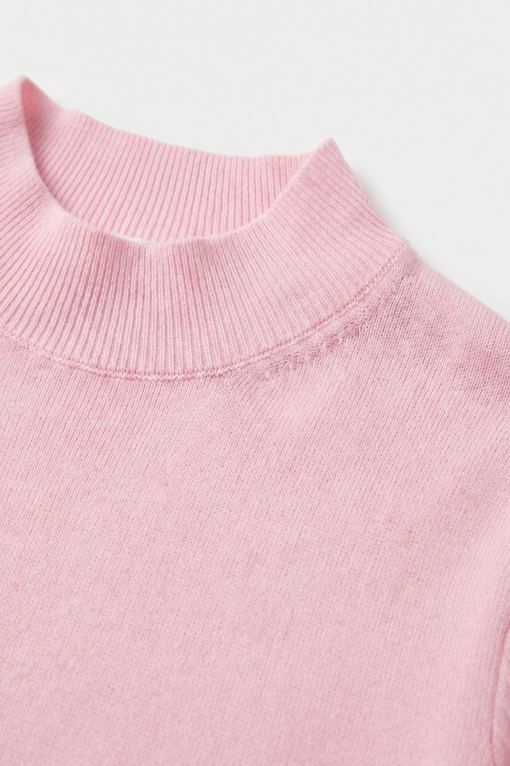 Baby pink turtleneck sweater with fitted short sleeves - Jumpers