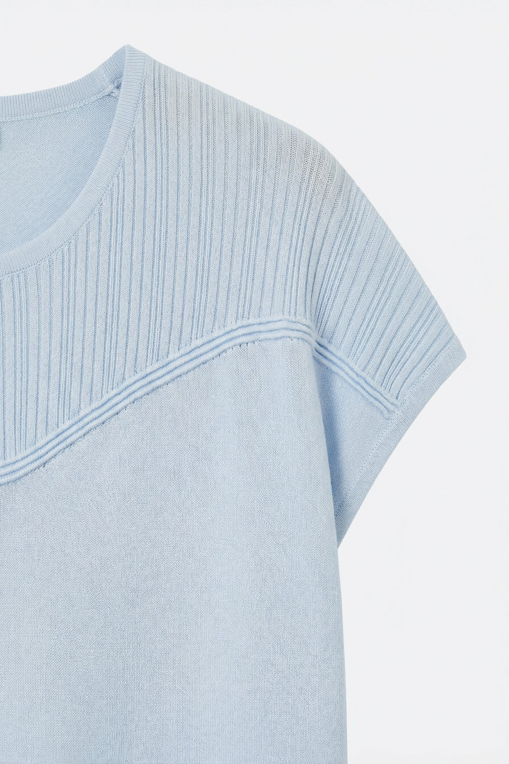 lightweight Knit Sleeveless Relaxed Fit sweater in light blue