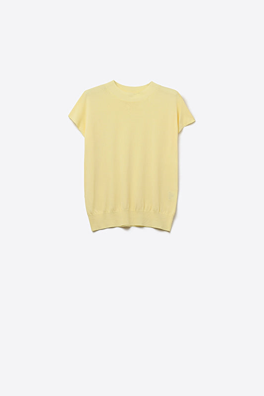 yellow turtleneck sweater with fitted short sleeves