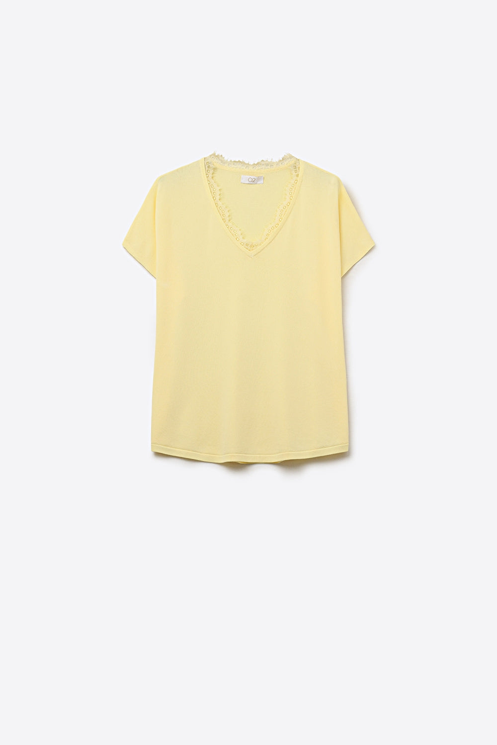 Fine and soft knit sweater with V-neck and lace trim in yellow