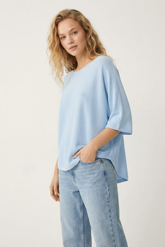 Light Blue Oversized sweater with Elbow-Length Sleeves