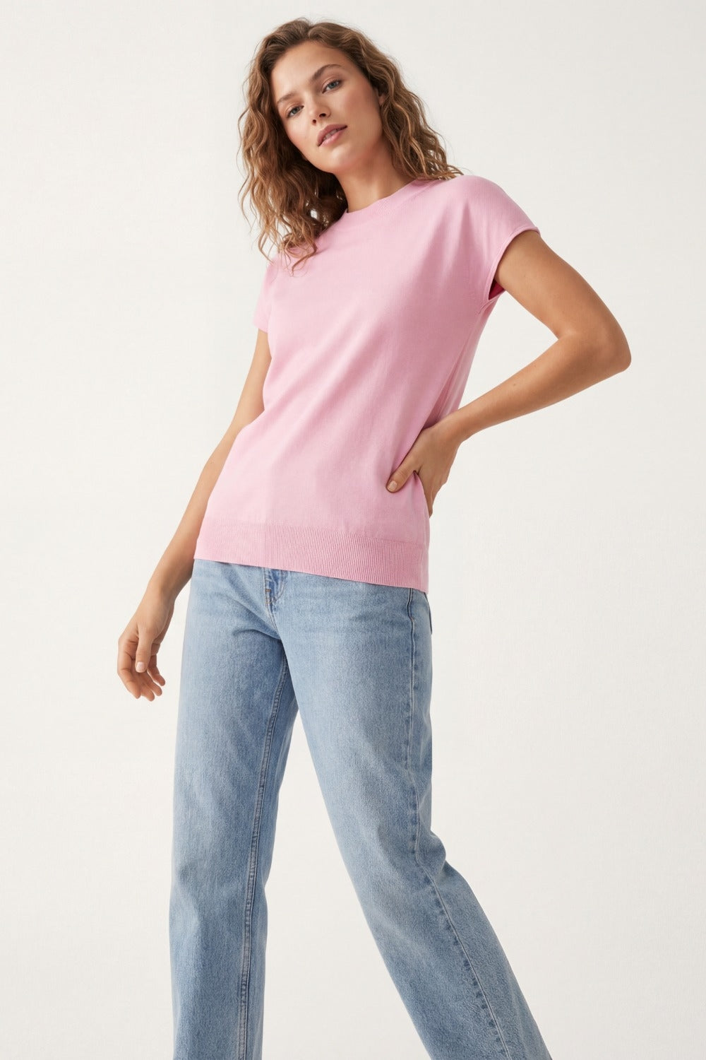 Baby pink turtleneck sweater with fitted short sleeves - Jumpers