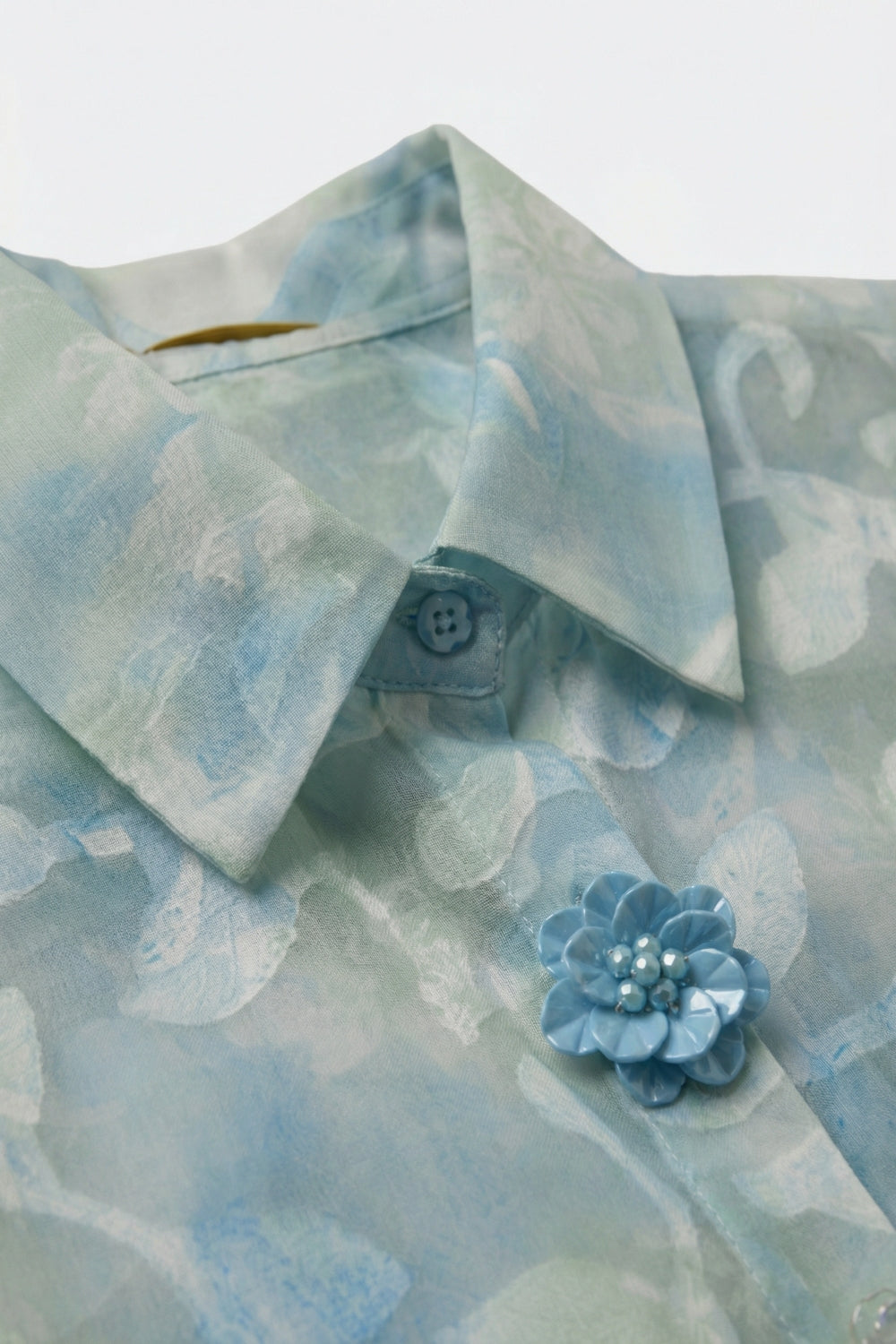chiffon Lightweight Floral Print Button-Up Shirt in light blue - Shirts