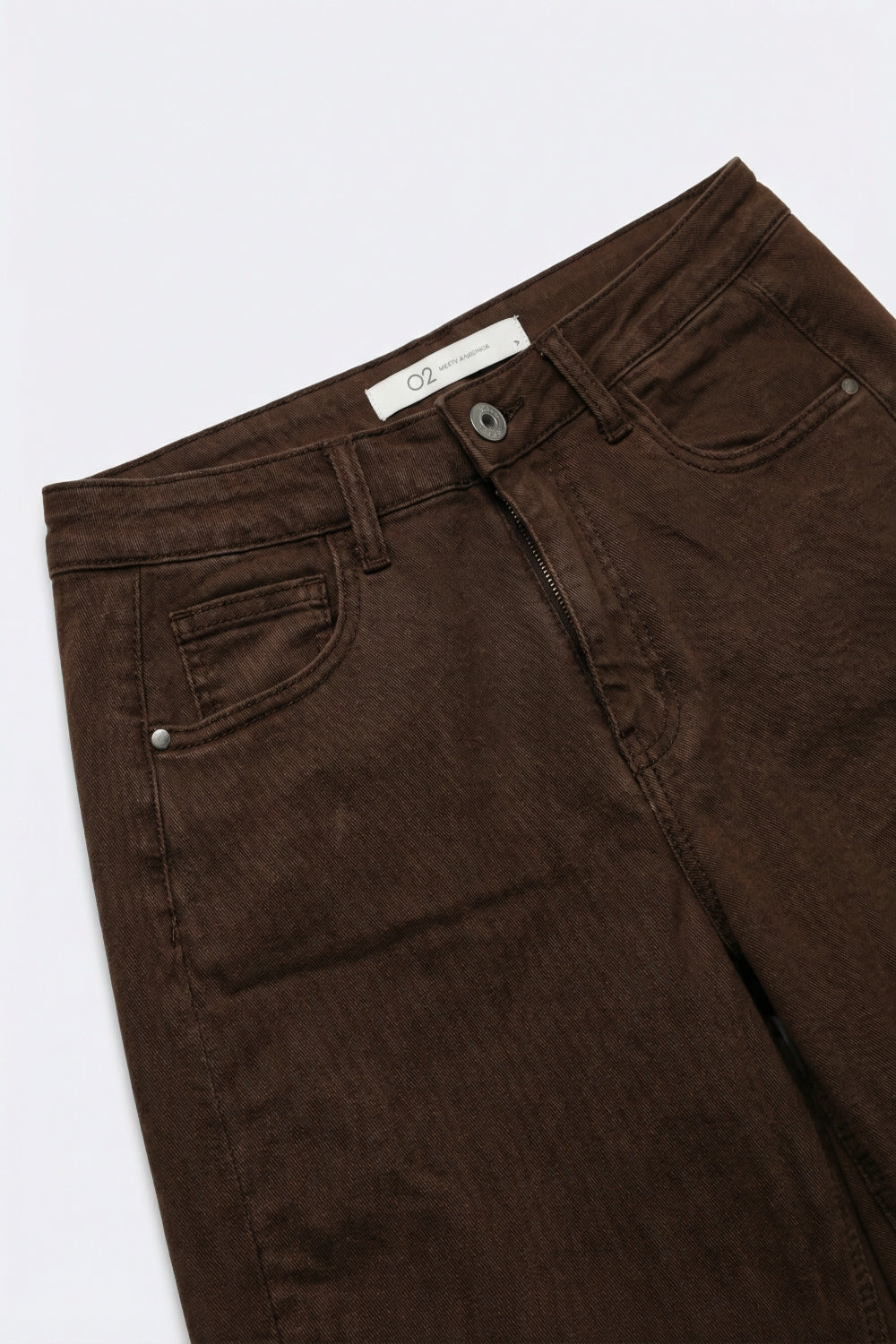 Brown Wide-Leg Cotton Twill Pants with Pockets in Barrel Style - Coloured Jeans