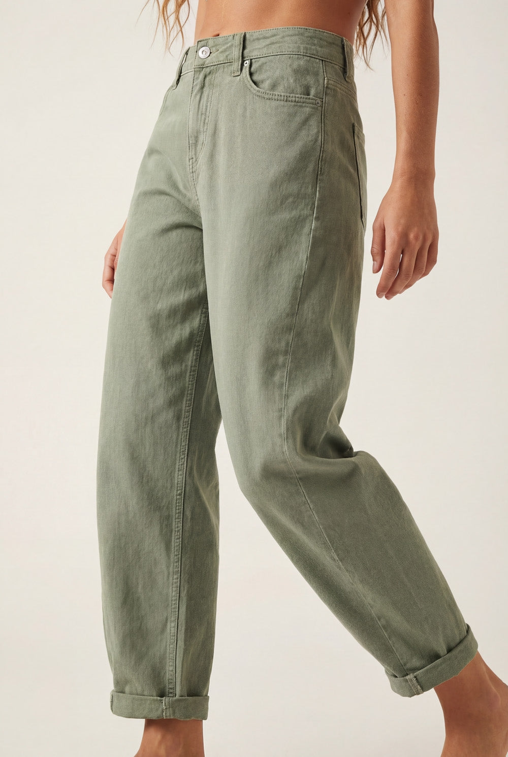 High-Rise Barrel-Leg Pants in Soft khaki color - Coloured Jeans
