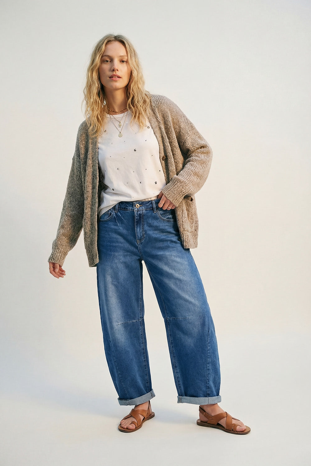 medium wash Barrel jeans with knee seam detail - Denim