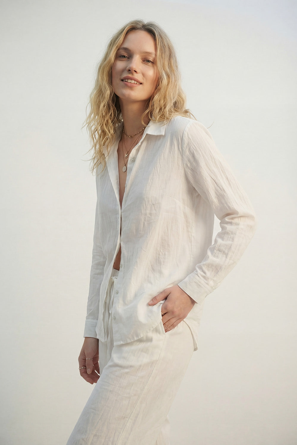 Lightweight Crinkled Shirt with Relaxed Silhouette in cream - Shirts