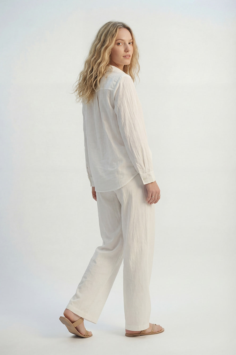 Lightweight Crinkled Shirt with Relaxed Silhouette in cream - Shirts