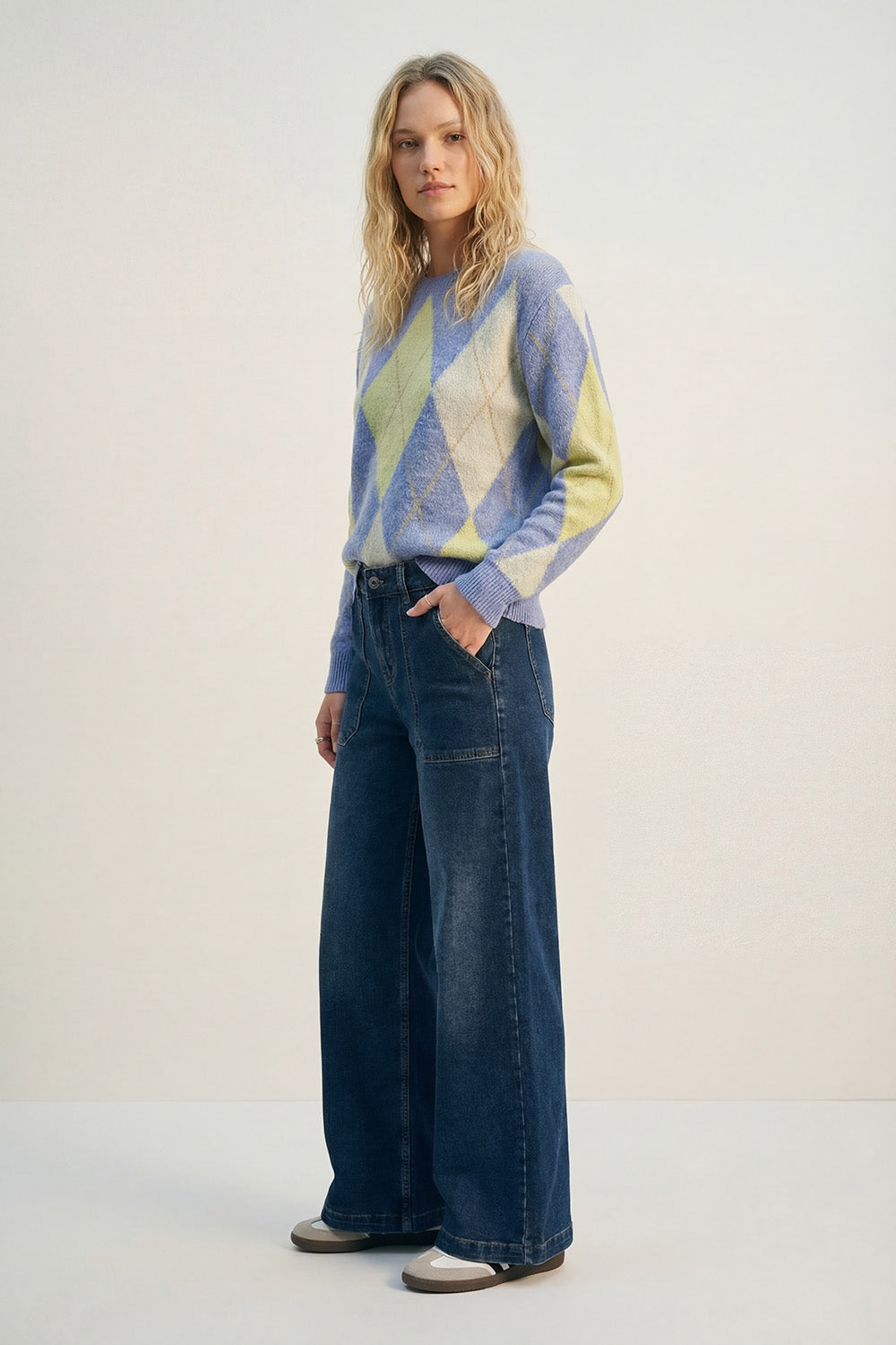 Wide-Leg Denim Jeans with Utility Patch Pockets - Denim