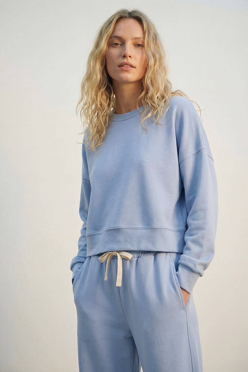 Crew Neck Dropped Shoulder Basic Sweatshirt in Blue - jumper