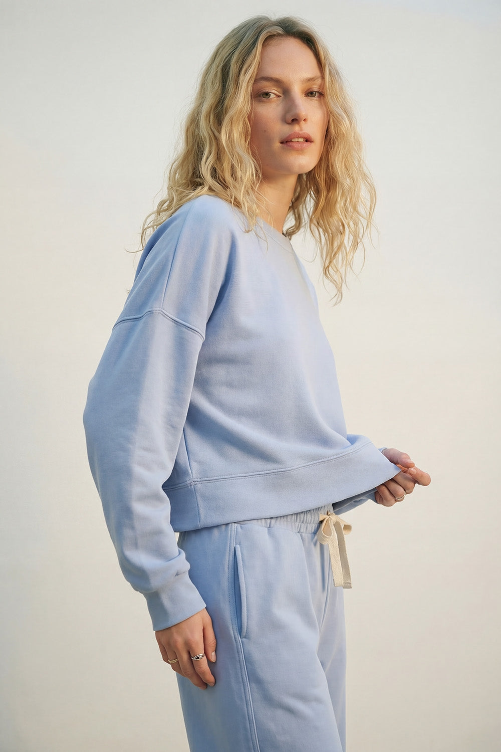 Crew Neck Dropped Shoulder Basic Sweatshirt in Blue - jumper