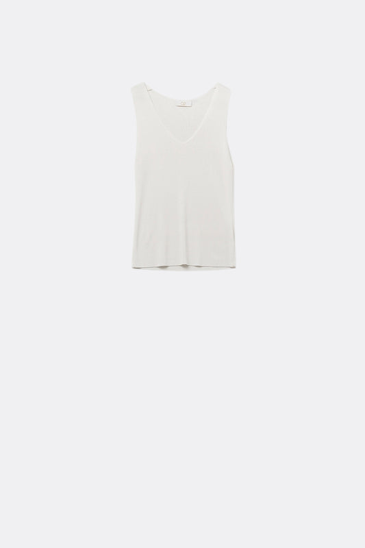 White sleeveless fine knitted top With V-Neck