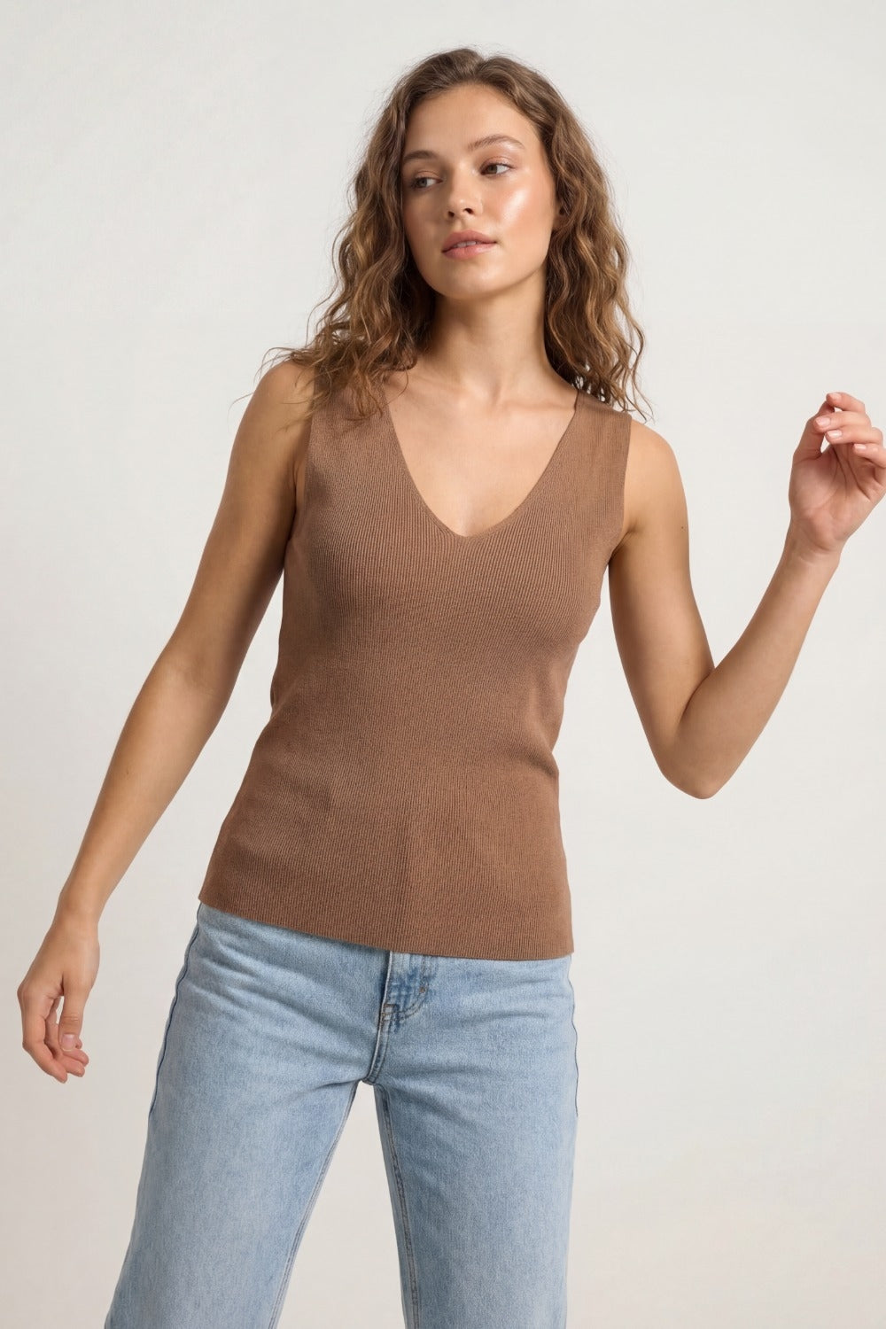 Camel sleeveless fine knitted top With V-Neck