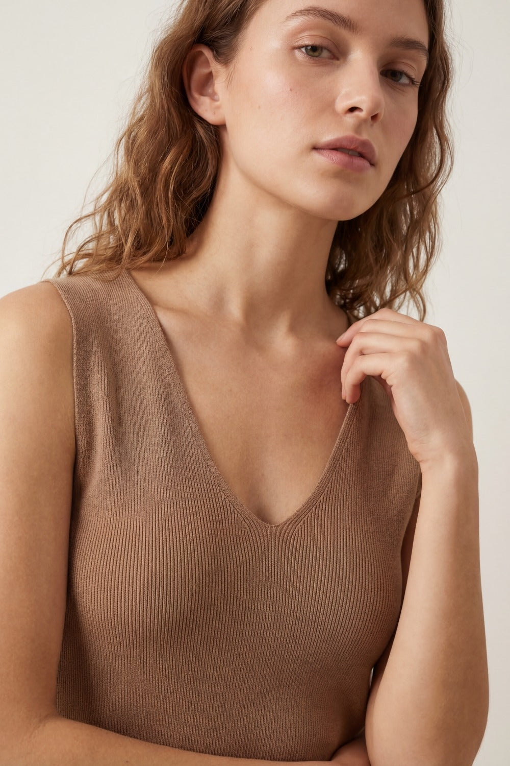 Camel sleeveless fine knitted top With V-Neck