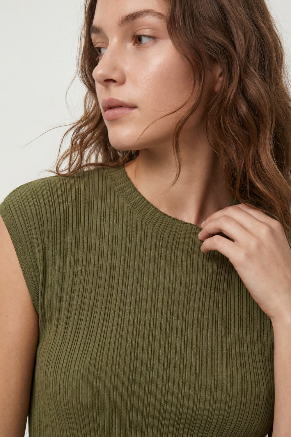 fine Ribbed knit Sleeveless Top in olive green