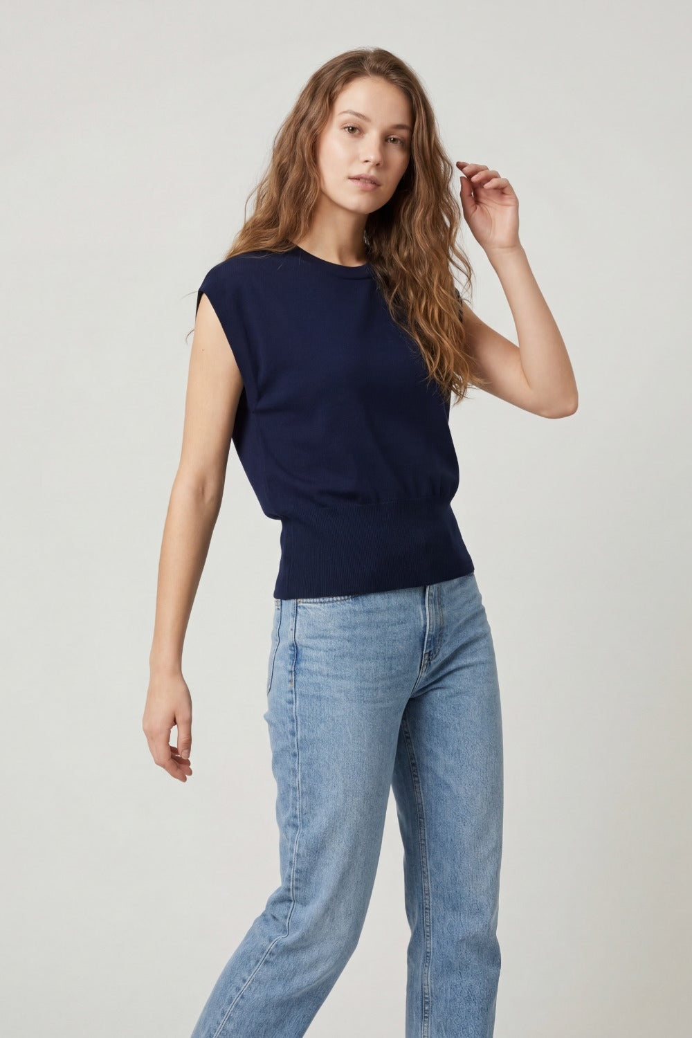 Lightweight Knit sweater with Wide Ribbed Waistband in navy