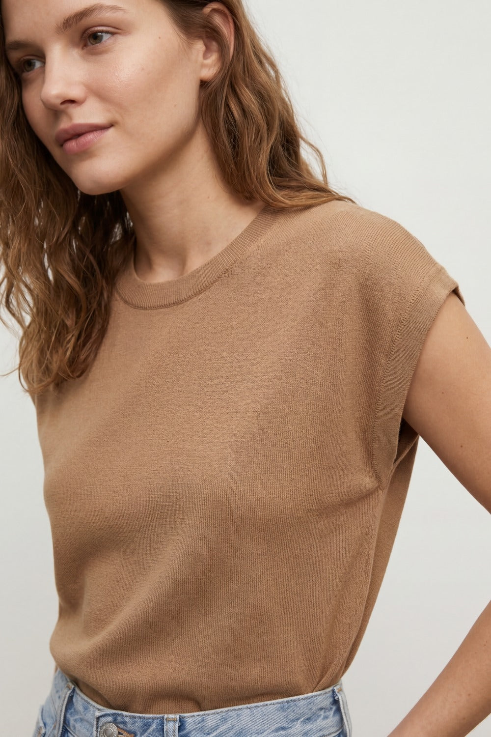 Lightweight Knit sweater with Wide Ribbed Waistband in camel - Jumpers