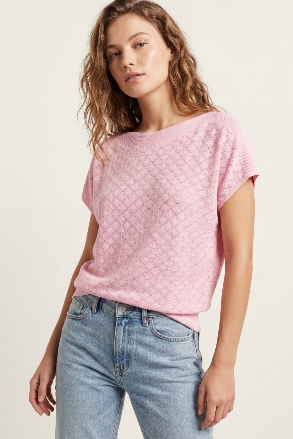 Pattern Textured Knit Short Sleeve Sweater in pink