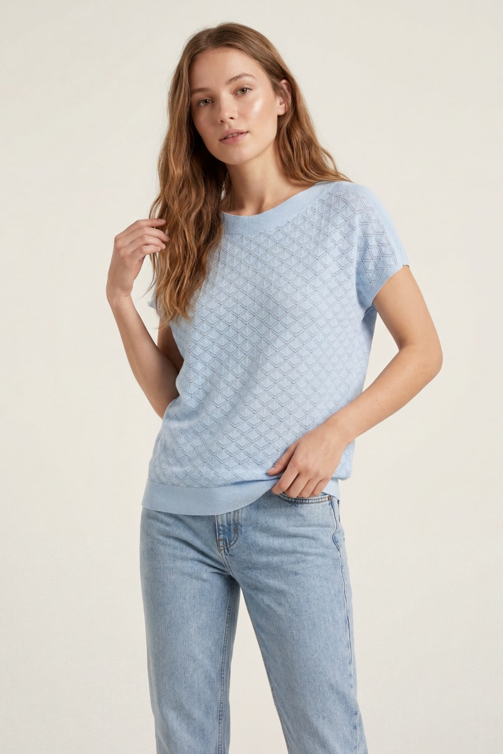 pattern Textured Knit Short Sleeve sweater in light blue
