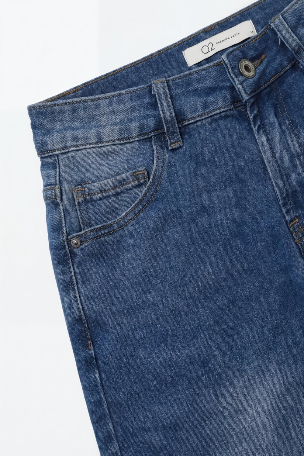 Blue Relaxed Fit Light Wash barrel Jeans with side stitching - Denim