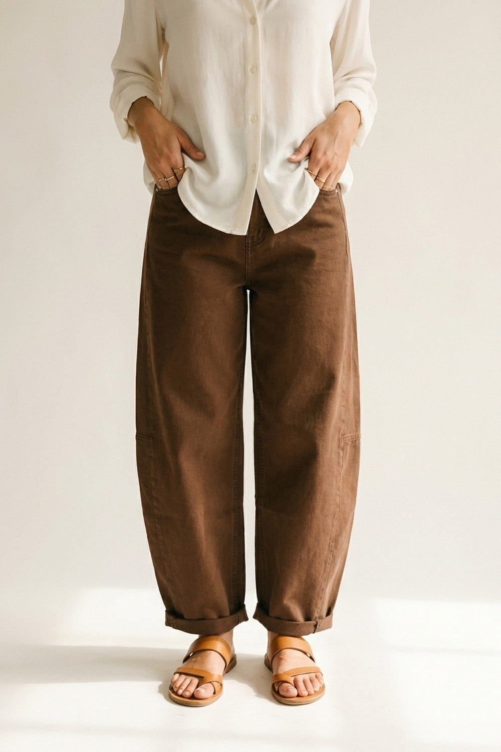 Brown Wide-Leg Cotton Twill Pants with Pockets in Barrel Style - Coloured Jeans