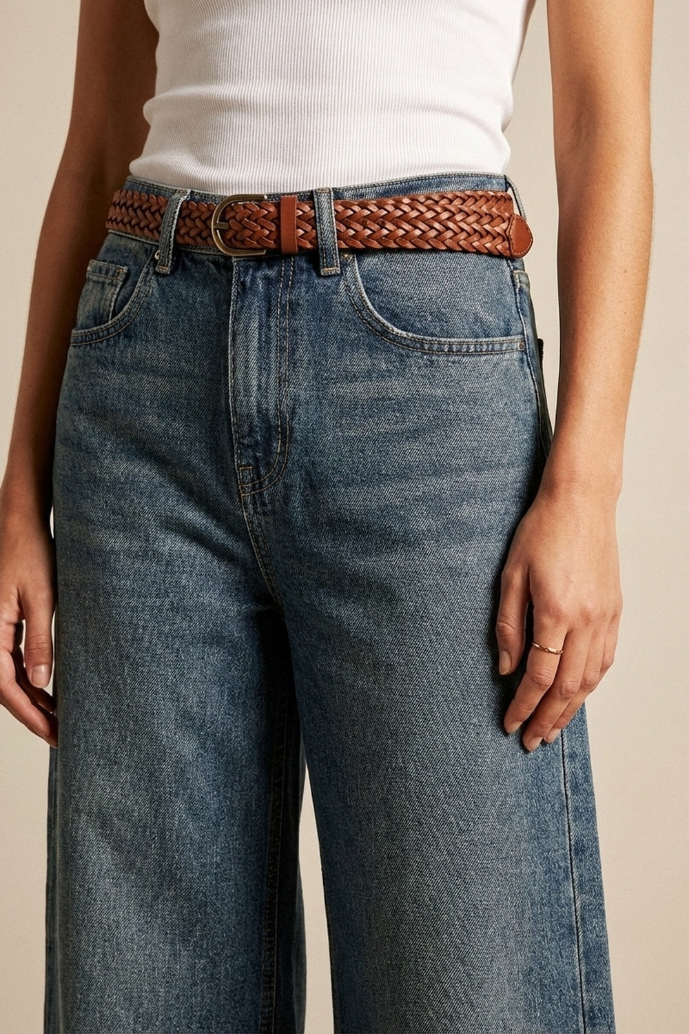 Everyday Denim Straight-Leg Jeans in mid wash blue - Denim