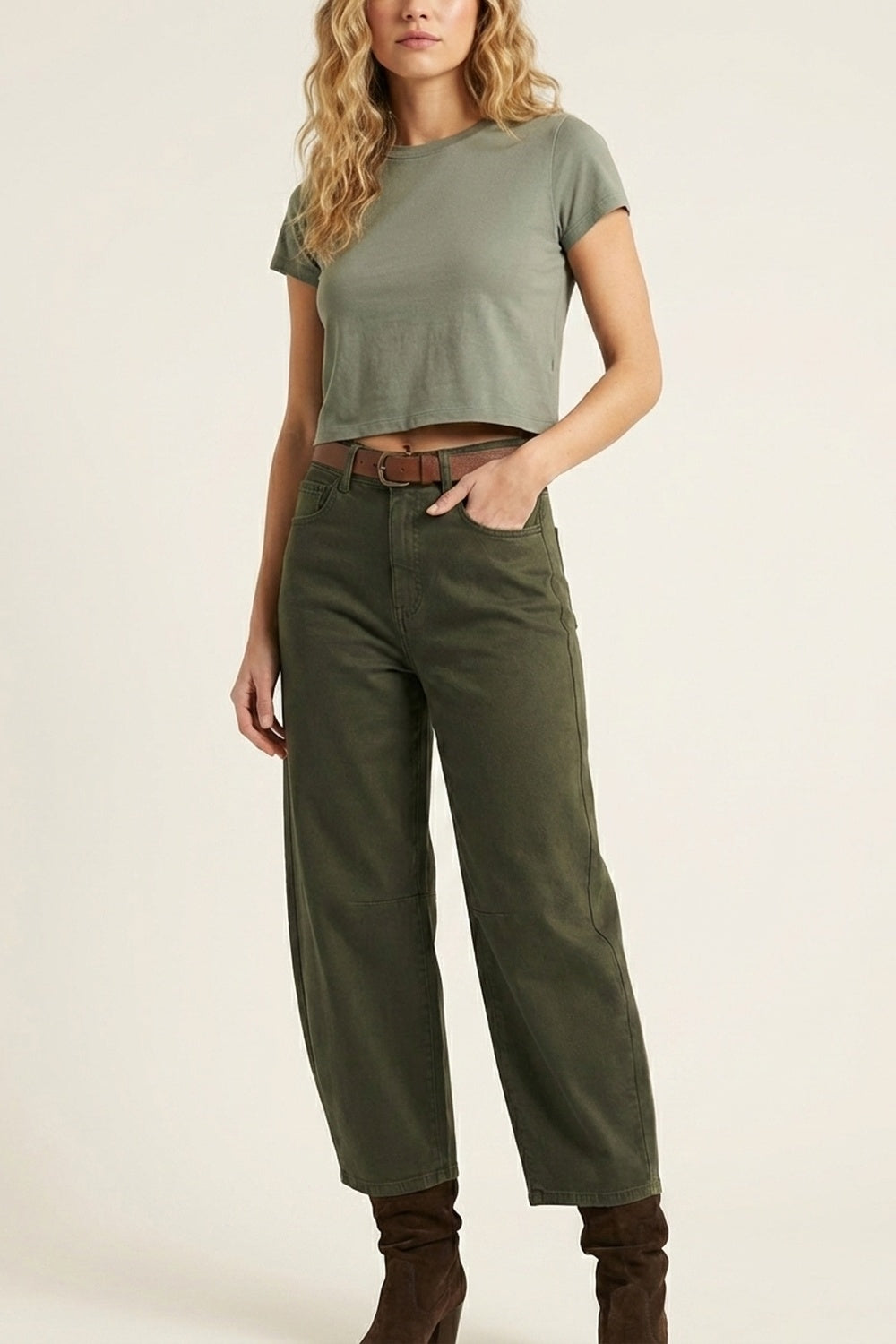 Comfortable stretch jeans with barrel leg in dark green
