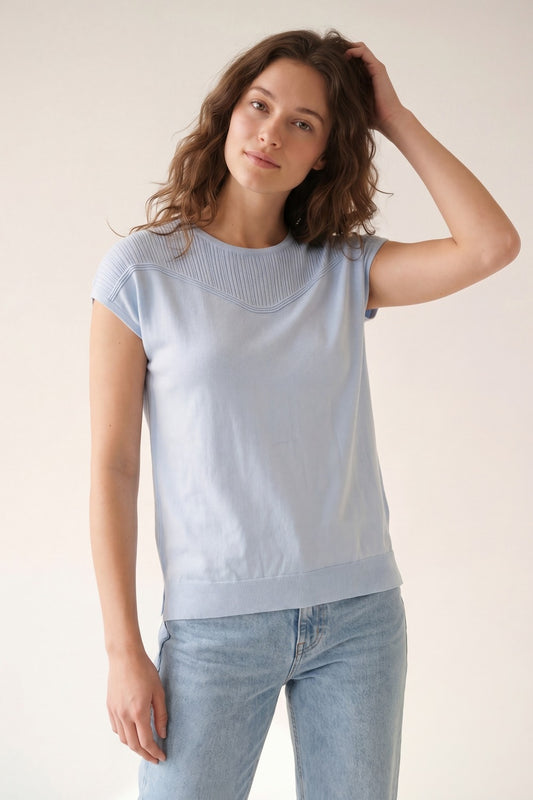 lightweight Knit Sleeveless Relaxed Fit sweater in light blue