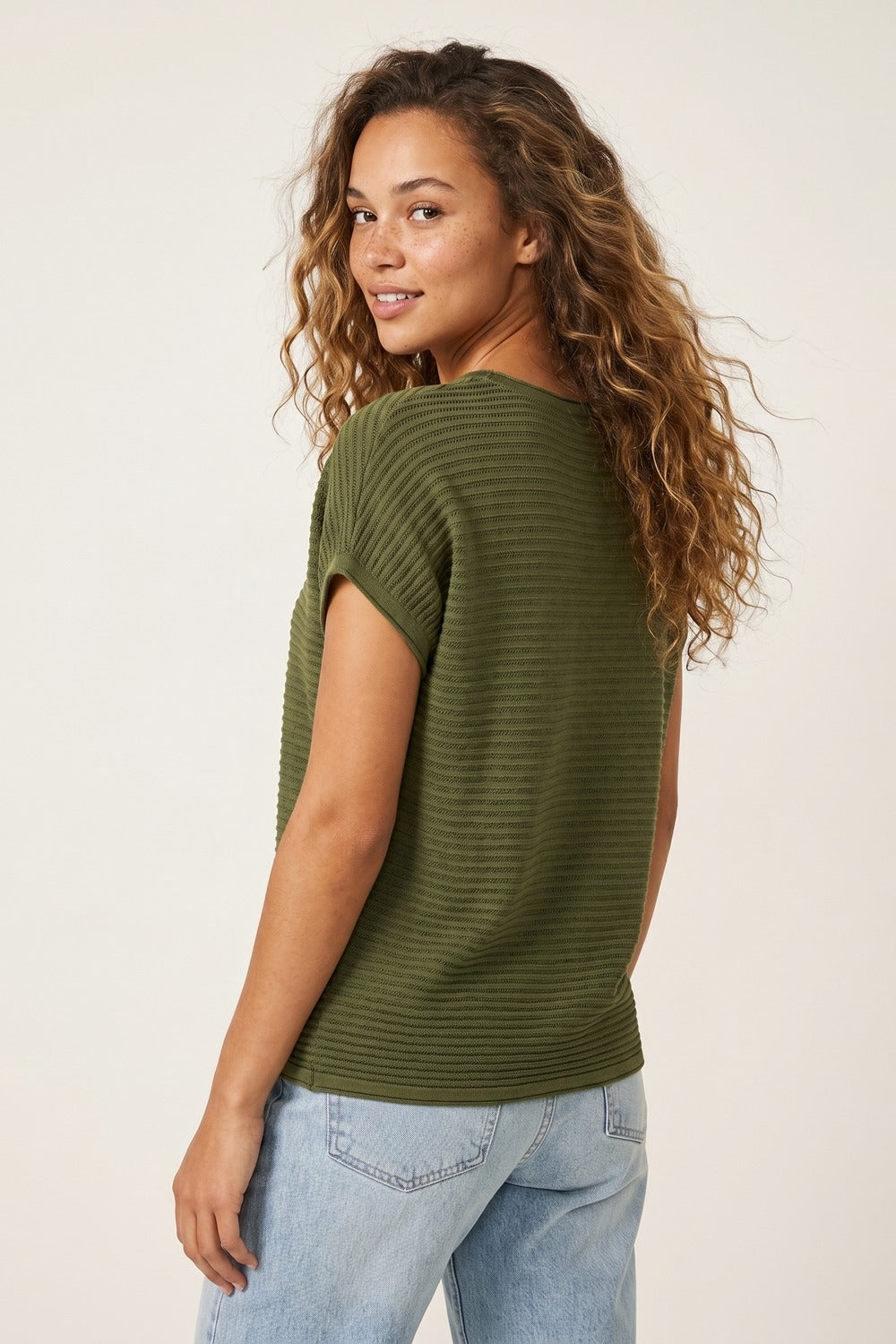 Ribbed knitted Short Sleeve sweater in olive green
