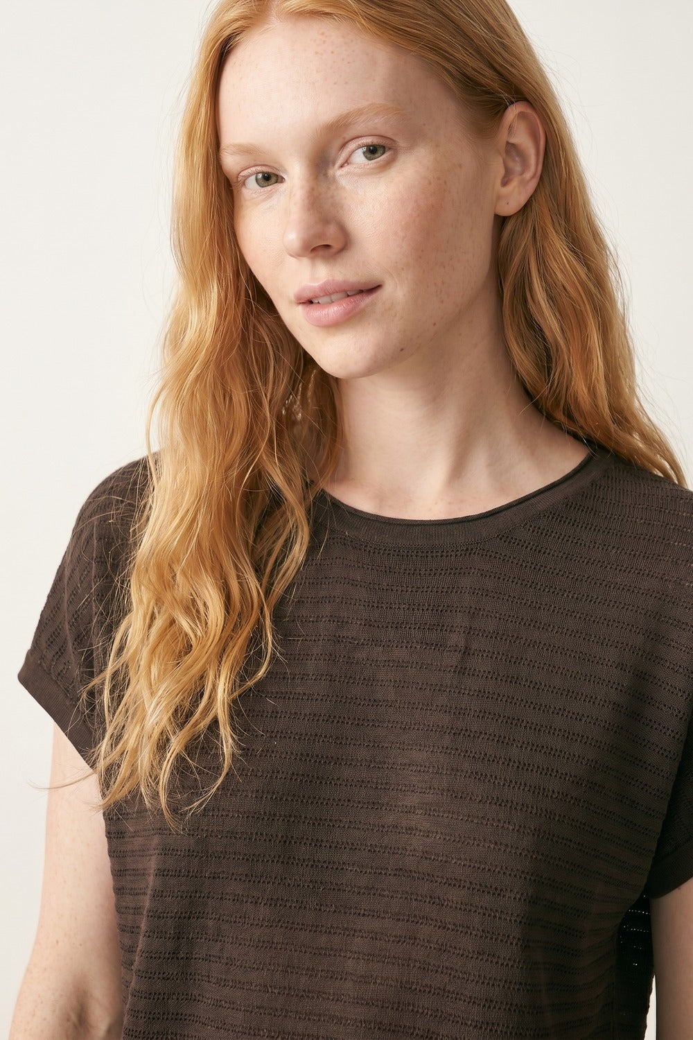 Brown Ribbed Knit Short Sleeve Relaxed sweater
