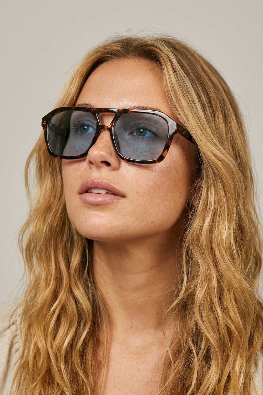 Tortoiseshell Brown Aviator Sunglasses with Blue Lenses