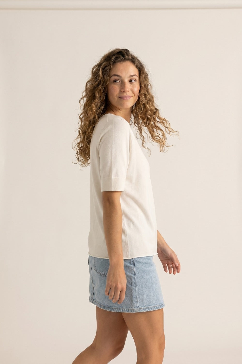 White Relaxed Fit V-Neck Short Sleeve sweater