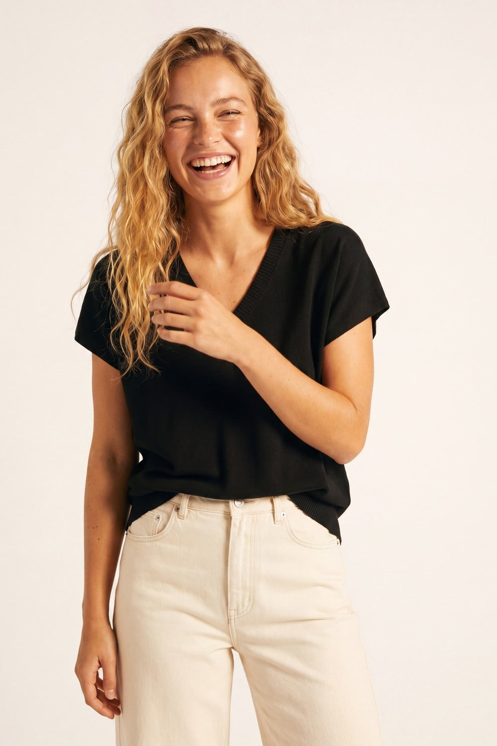 Black Fine Knit V-Neck Sweater with Short Sleeves
