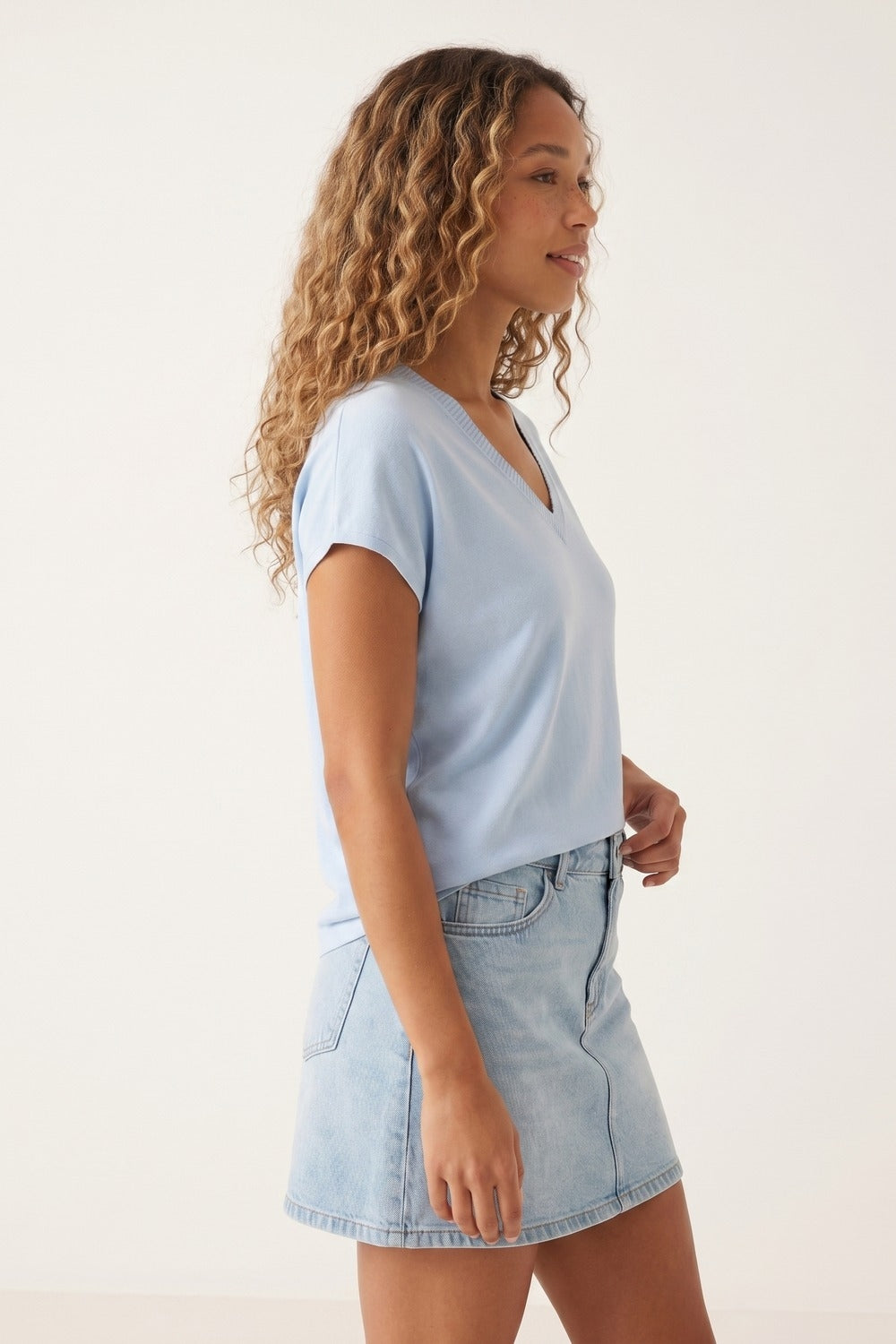 Light Blue V-Neck Relaxed Fit Knitted sweater