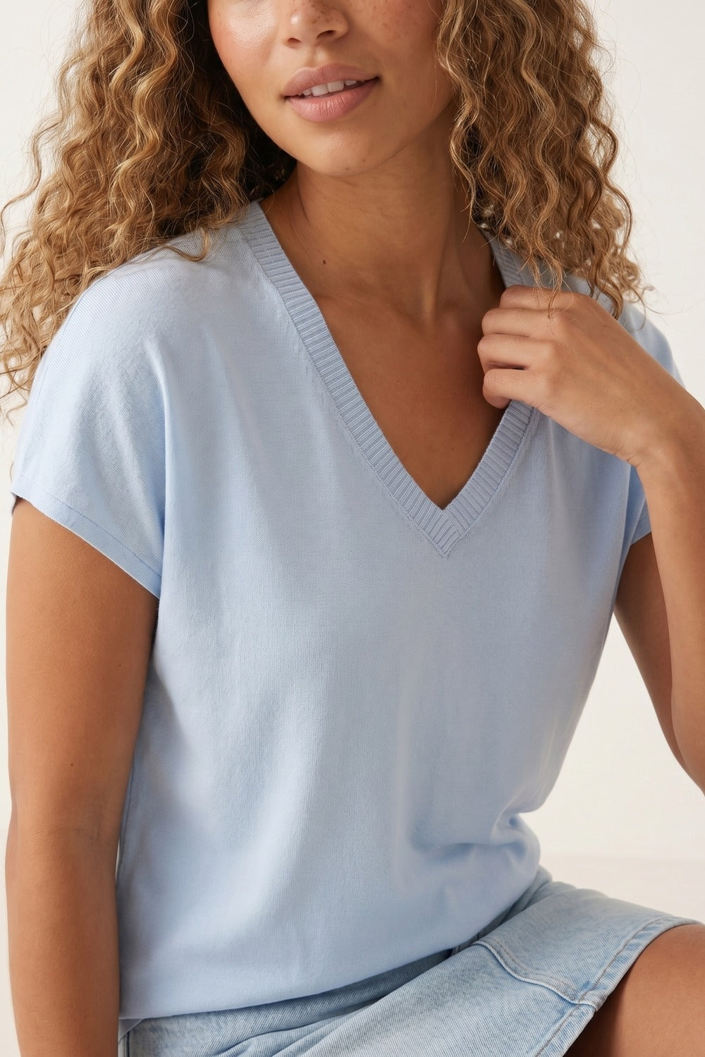 Light Blue V-Neck Relaxed Fit Knitted sweater
