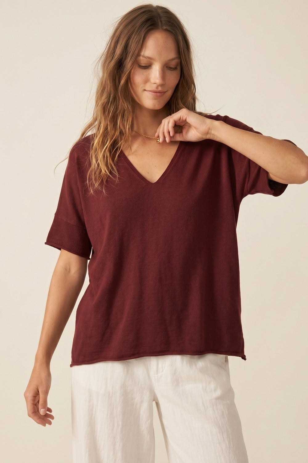 Burgundy Relaxed V-Neck Short Sleeve Knit Top