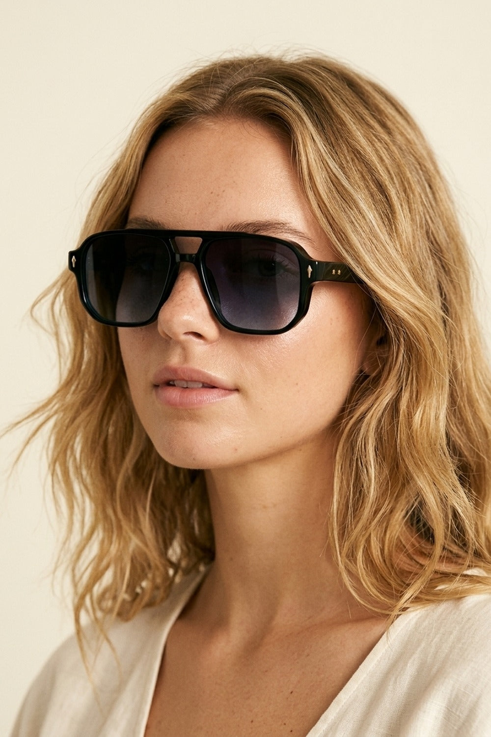 Black Gradient Lens Geometric Frame Oversize Sunglasses