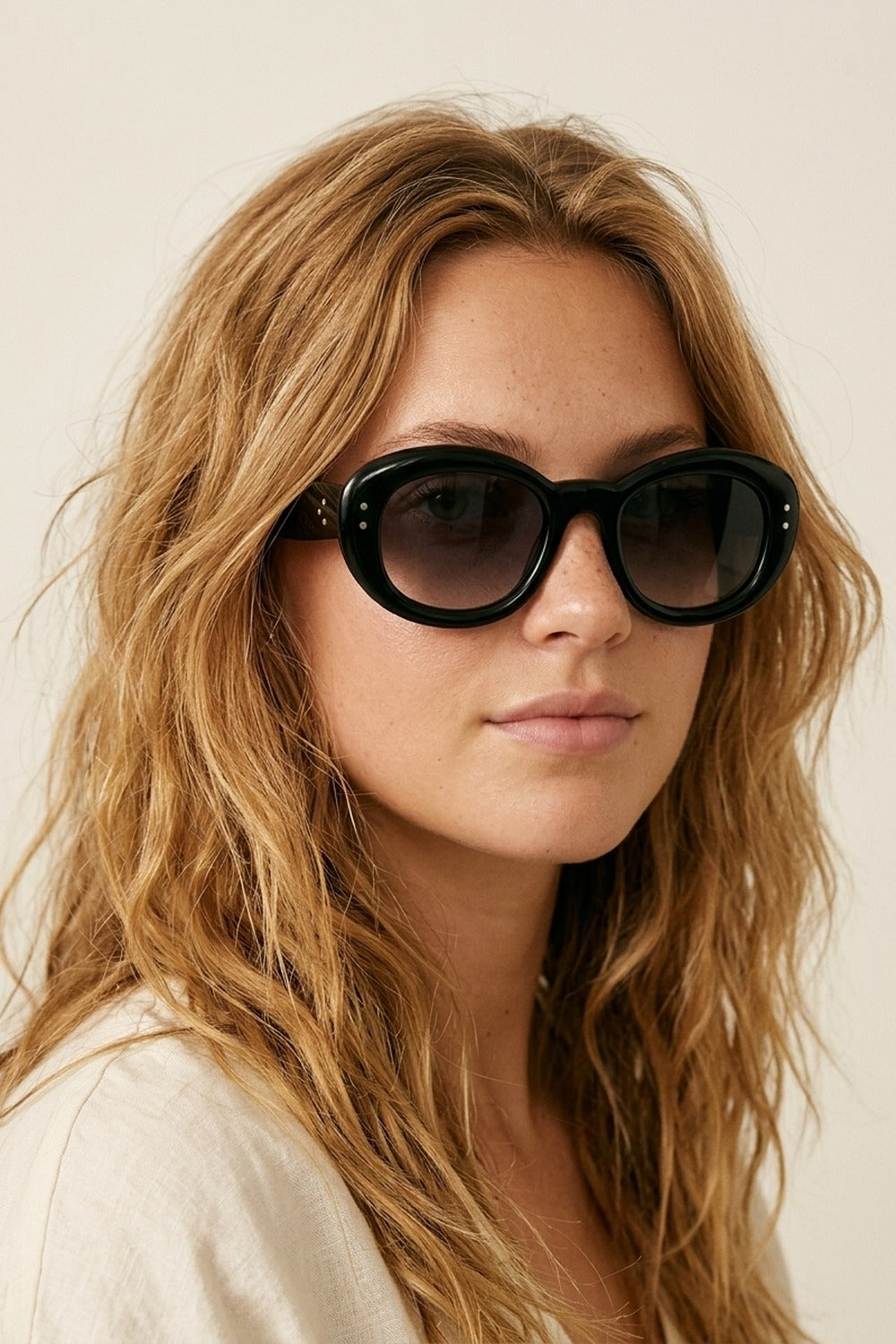 Black Oval Frame Gradient Lens Chunky Sunglasses