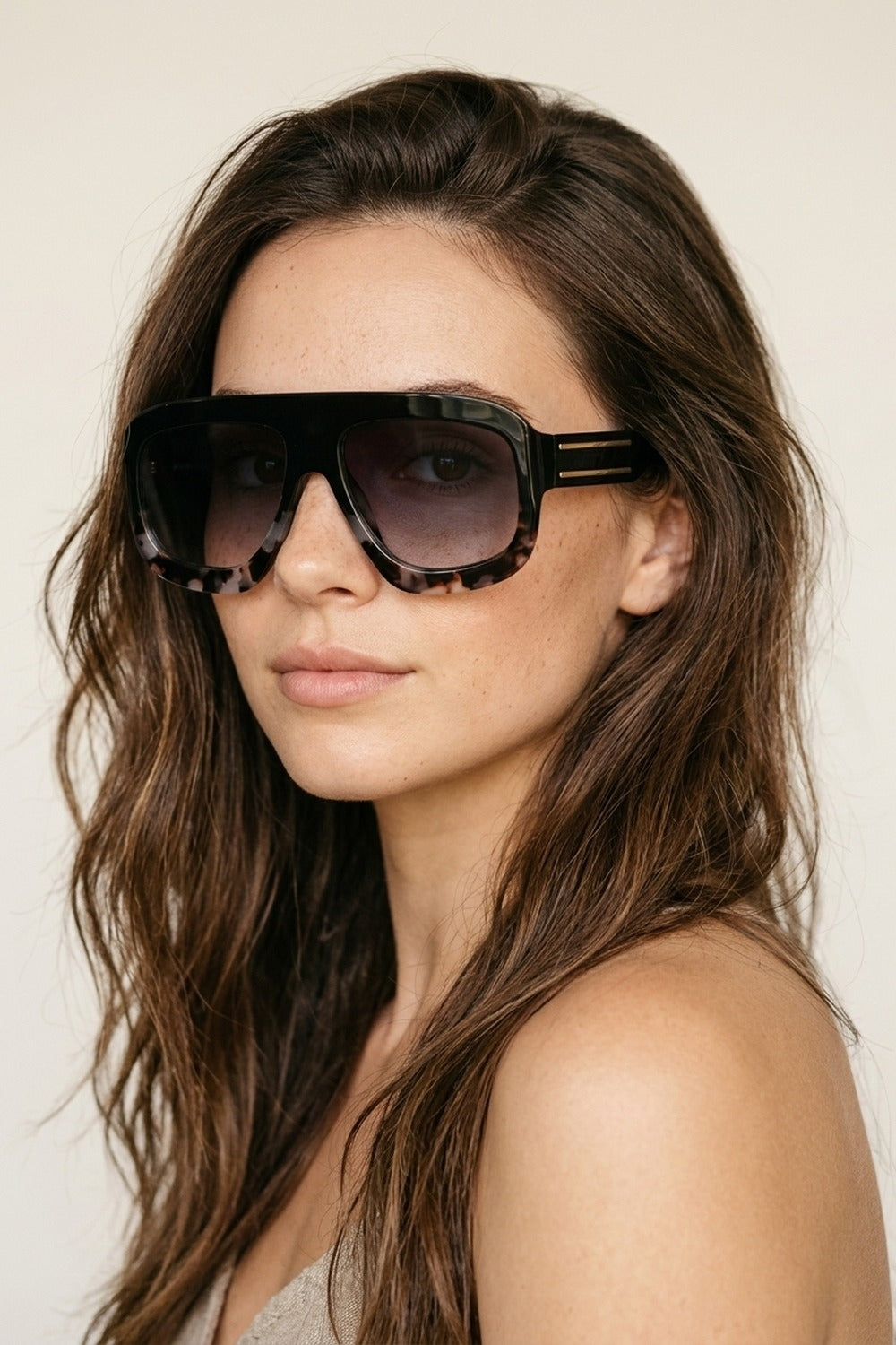 Black Tortoiseshell Frame Oversize Shield Sunglasses With Gradient Lenses