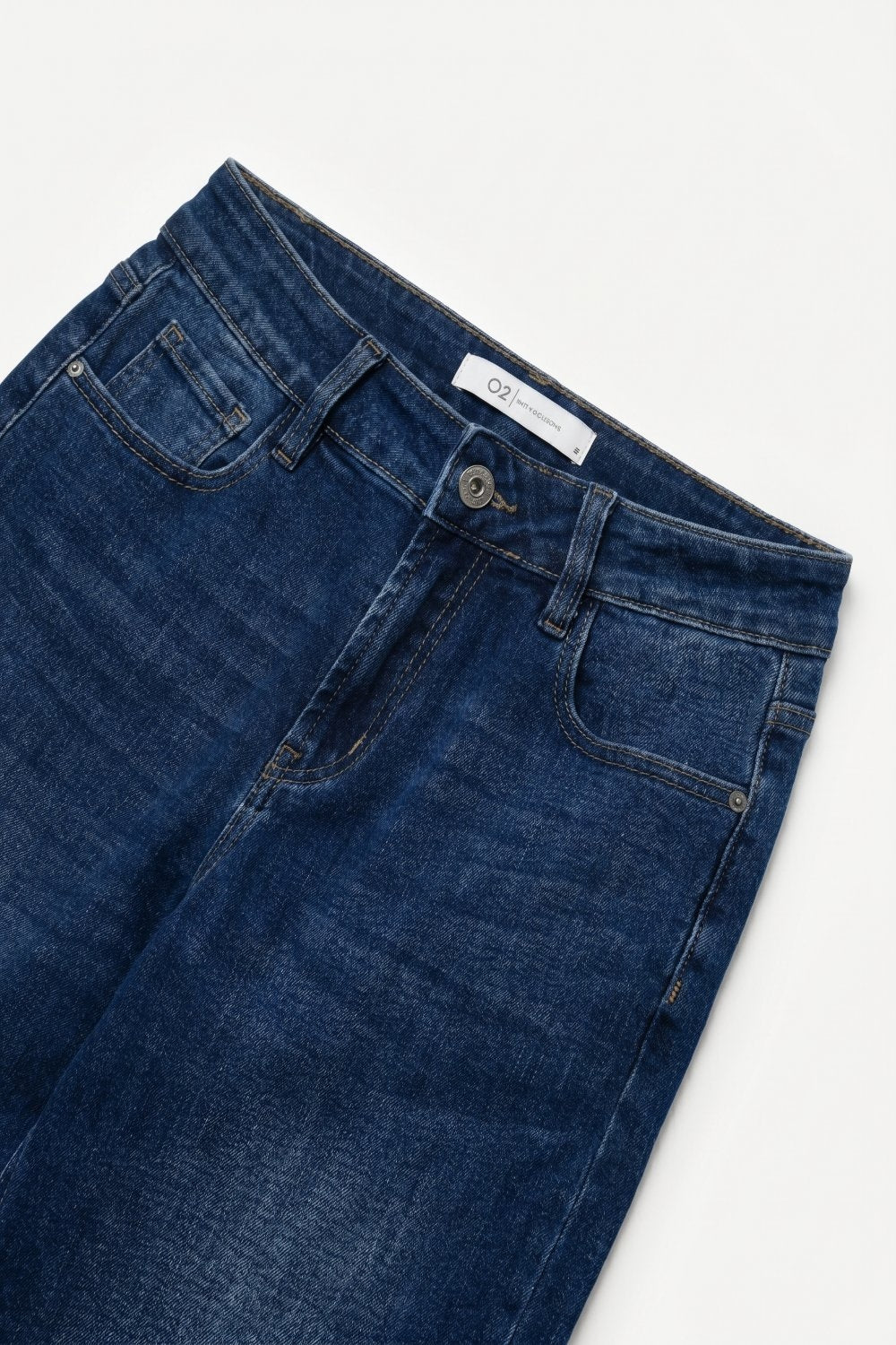 Basic Barrel Style jeans in Mid Blue - Denim
