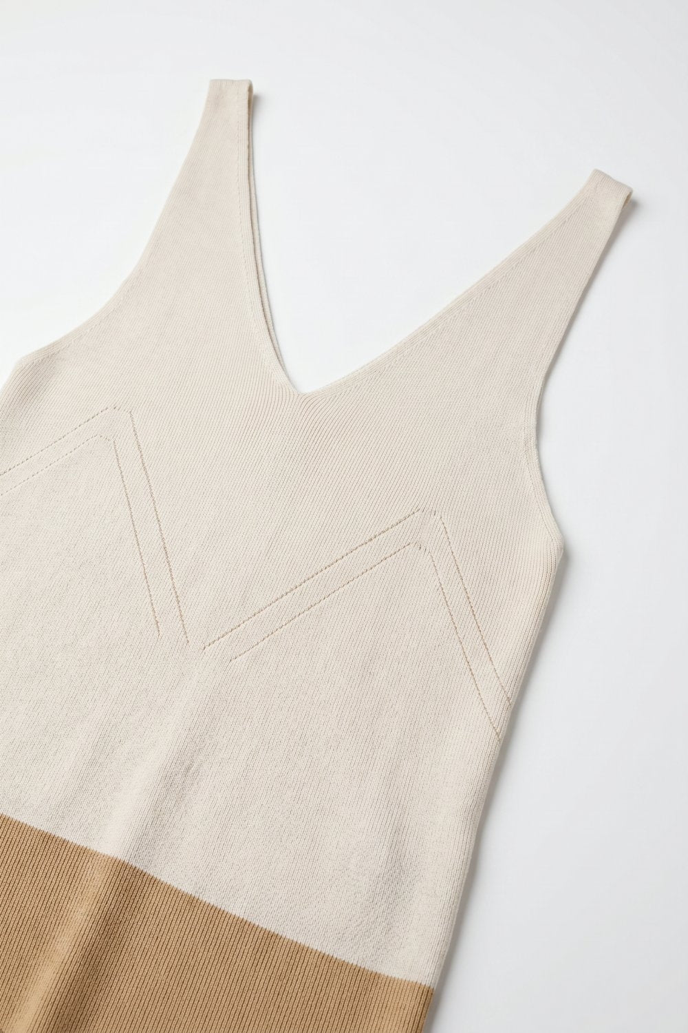 Beige Colorblock Ribbed Knit V-Neck Cropped Tank Top