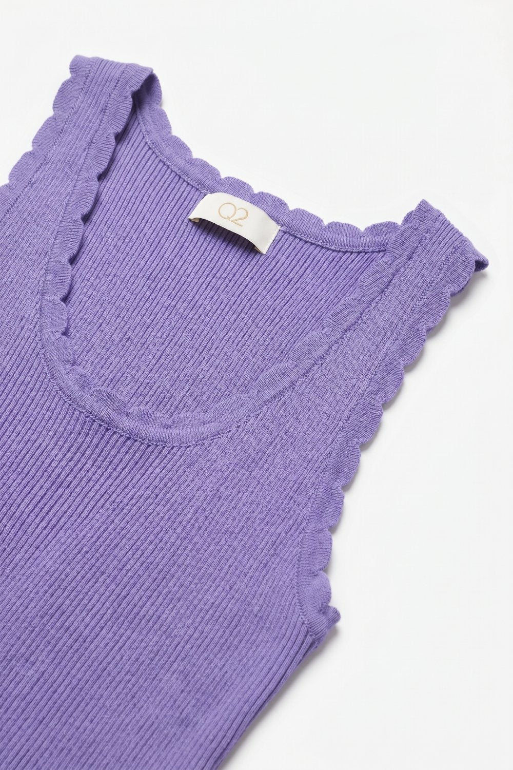 Lilac Ribbed Knit Scallop Edge Sleeveless Cropped Top