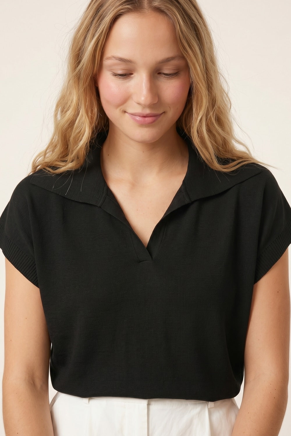 Black Fine Knit Polo Collar Rib Hem Regular Fit Top