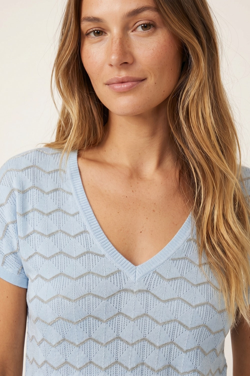 Light Blue Chevron Pattern Fine Knit V-Neck Short Sleeve Top