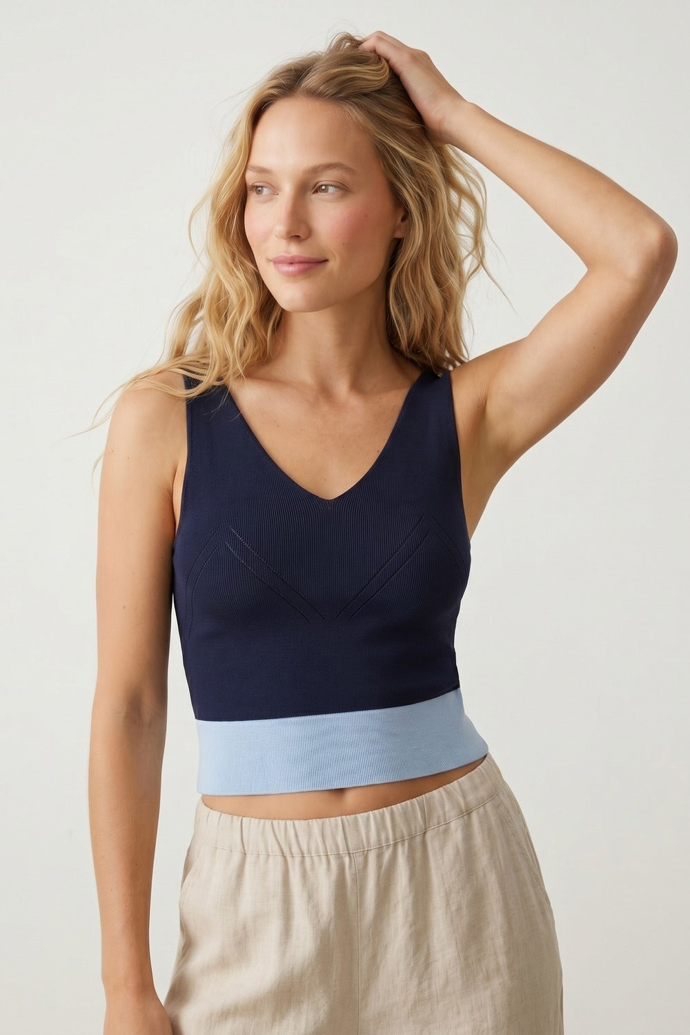 Navy Color-Block Ribbed Knit V-Neck Cropped Tank Top