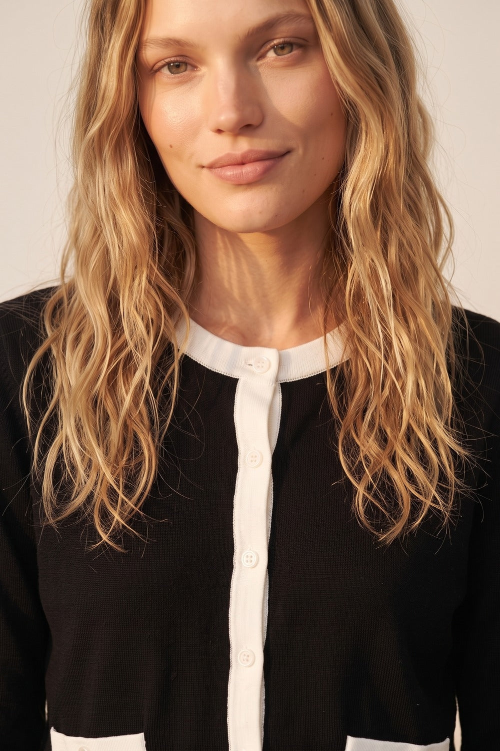 Fine Knit Contrast Trim Regular Fit Cardigan in black color