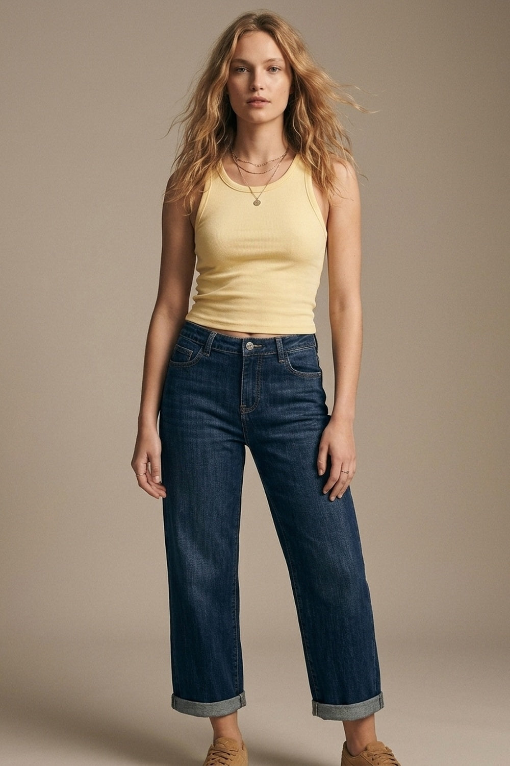 Blue Dark Wash mom jeans with Wide Leg and ankle length - Denim